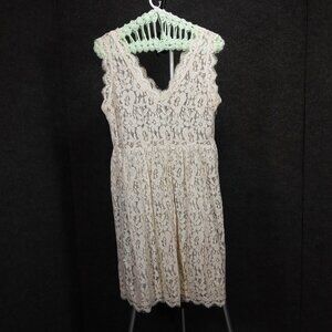 1970's Vintage Cream Lace Nighty Dress